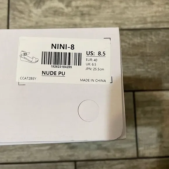 NWT Dream Pairs Wedge Sandal - Picture 11 of 13